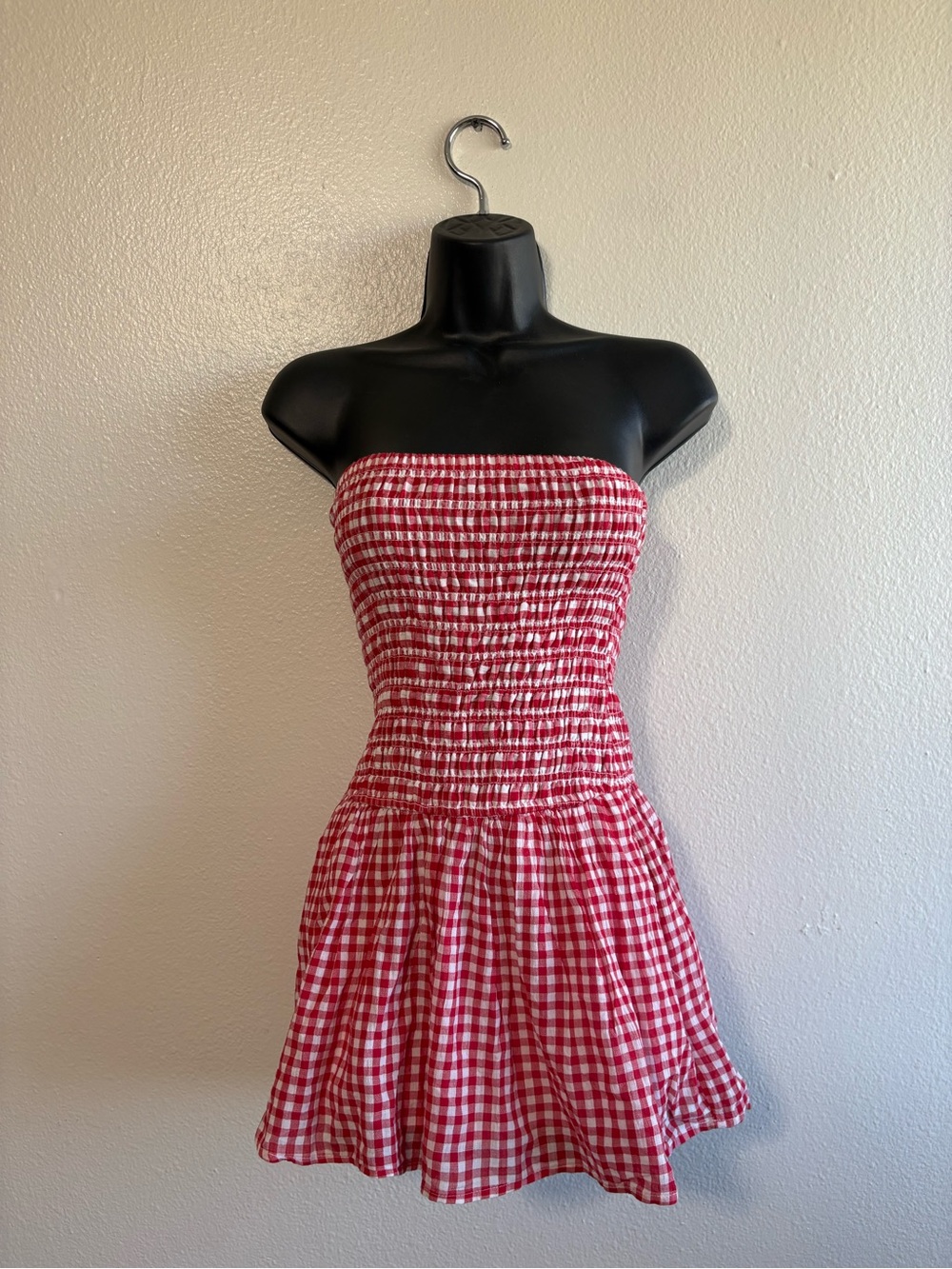 Hollister Size XXS Petite Red White Gingham Strapless Smocked Mini Dress Preppy